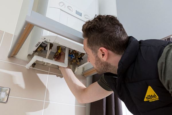 Gas Safety Factsheet - Find a gas engineer